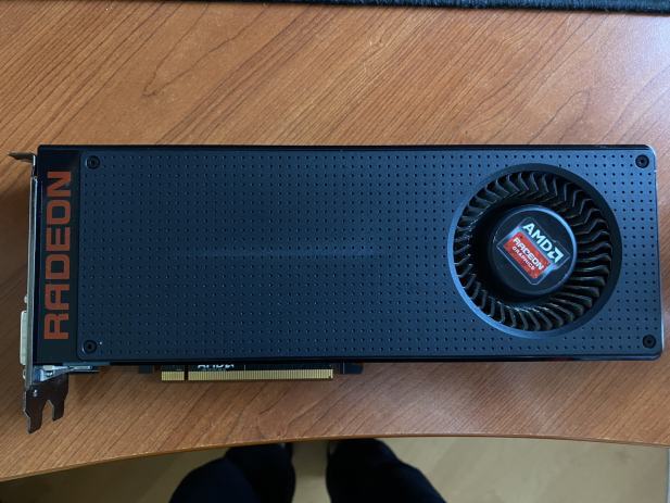 AMD R9 390X V OKVARI