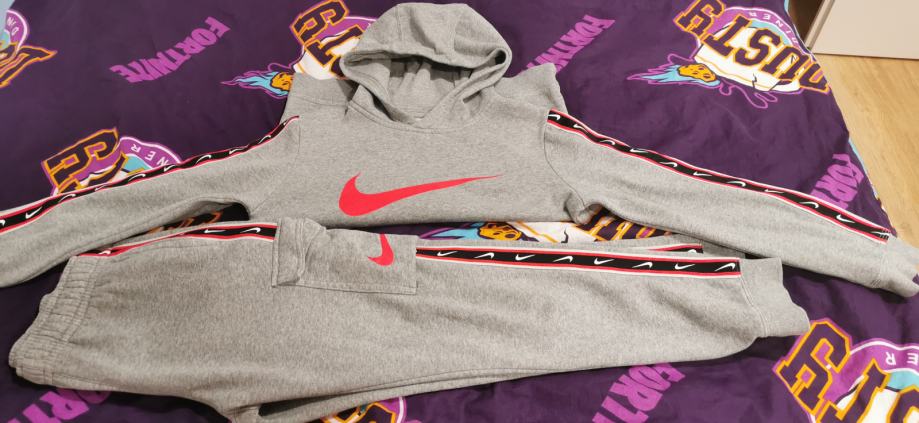 Trenirka nike 140