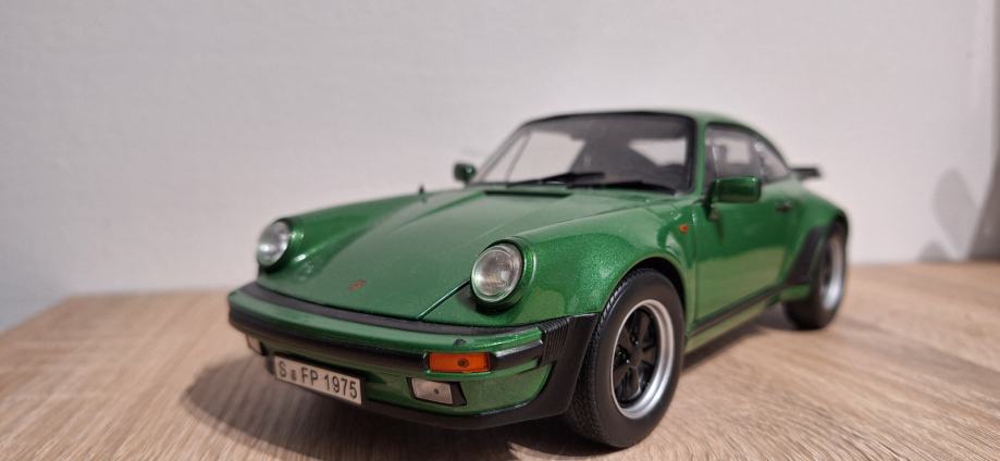 1:18 Porsche 911 930 Turbo 3,3L