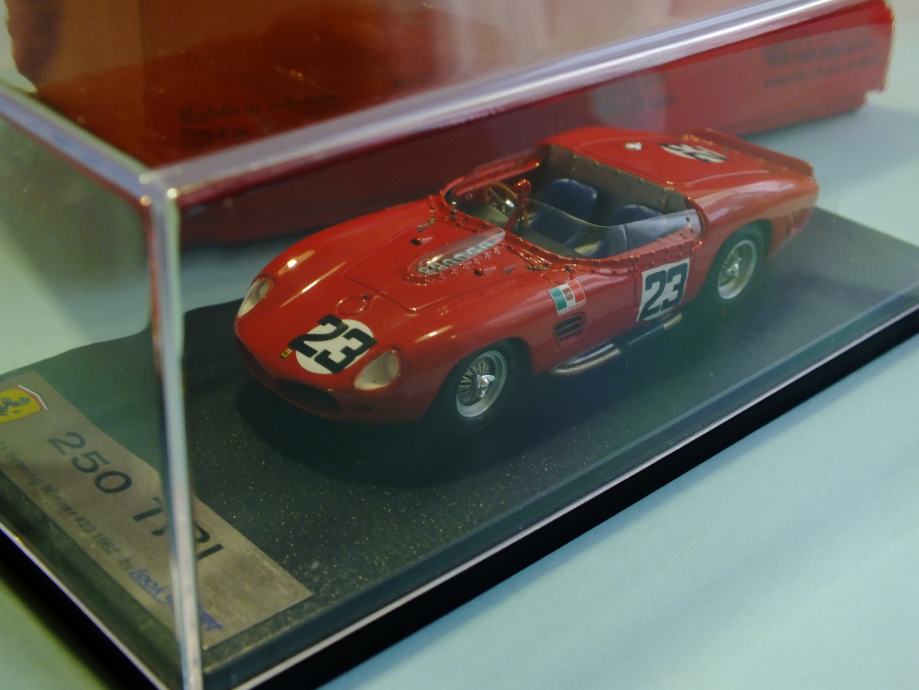 Ferrari 250 TRI 1962 Sebring LookSmart 1:43