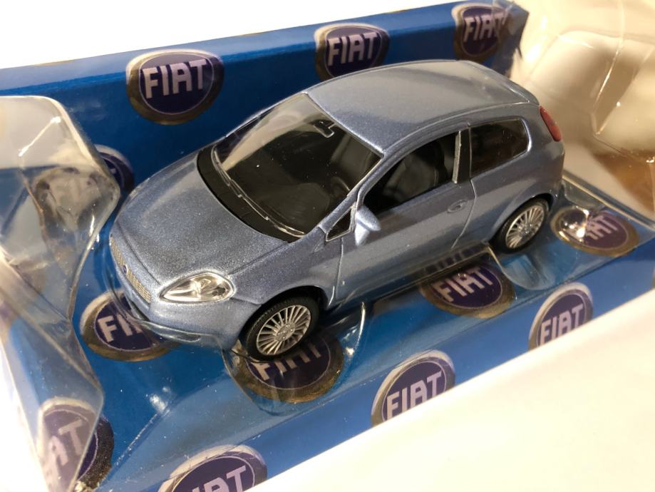 Fiat Nuova Punto 1/43 - Norev