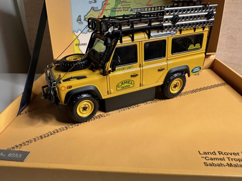 Land Rover Defender 110 - 1:43 Camel Trophy, Support Unit AlmostReal