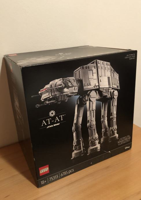 LEGO Star Wars UCS AT-AT 75313