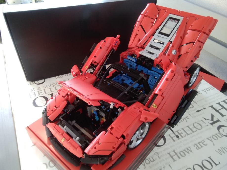 Lego Tehnic Ferrari Daytona SP3