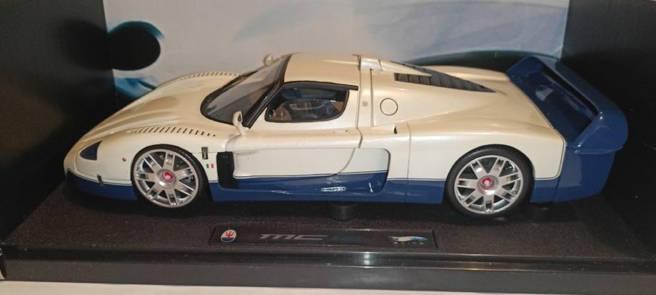 MASERATI - MC12 2004
MATTEL HOT WHEELS - ELITE SERIES- LIMITED EDITION