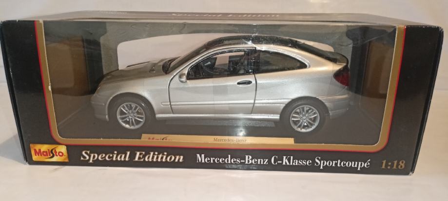 MERCEDES BENZ - C-CLASS SPORTCOUPE 2002
MAISTO - SPECIAL EDITION 
1:18