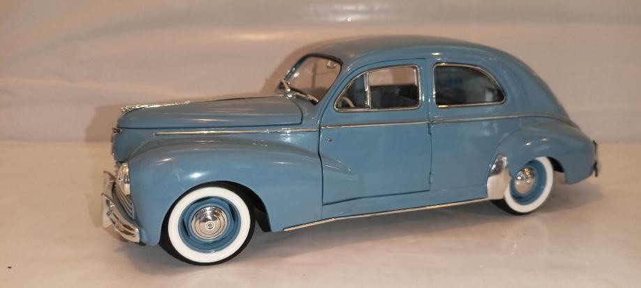 PEUGEOT - 203 BERLINE 1954
SOLIDO
1:18