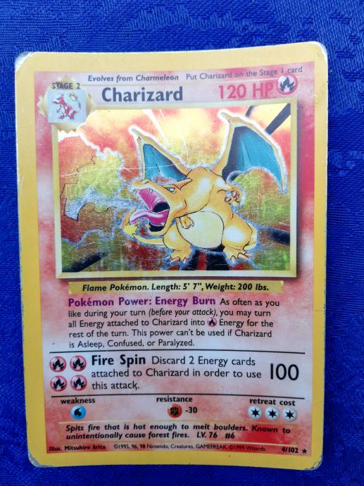 Pokemon karta Charizard