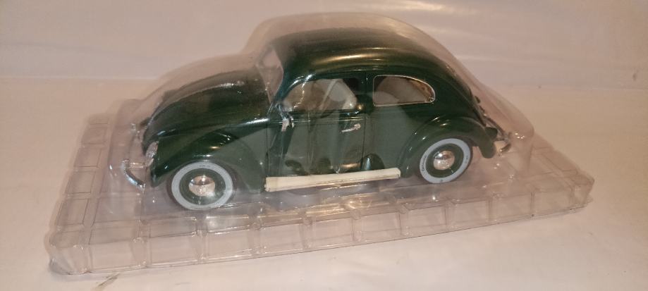 VOLKSWAGEN - KAFER BEETLE 1955 - 1.000.000 Th
BURAGO 
1:18