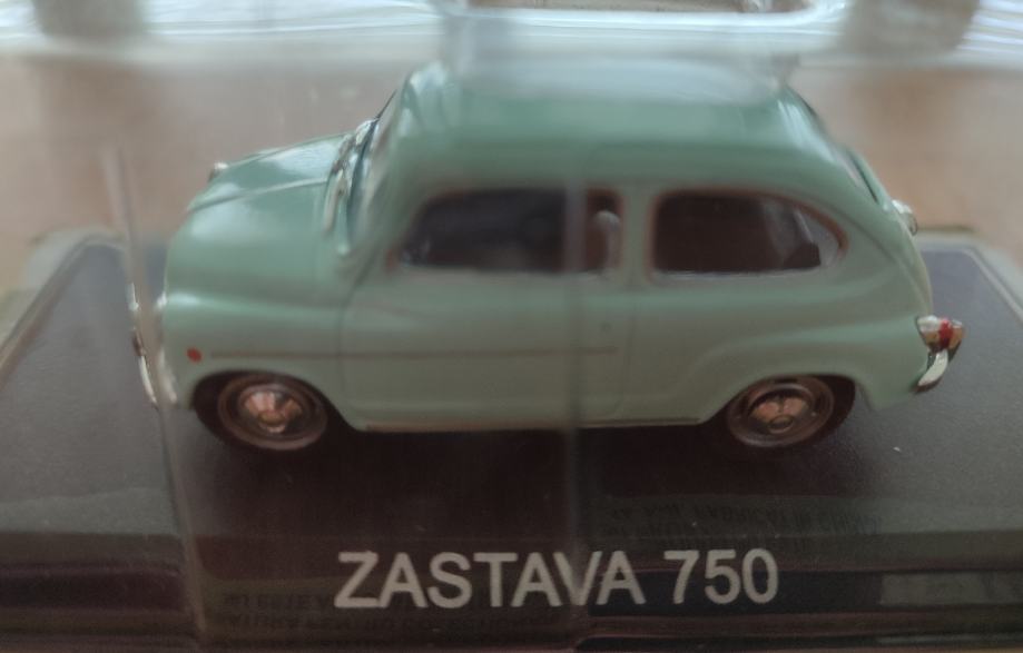 Avtomobilček Zastava 750 Fičo + revija  nov Jugoslavija retro vintage