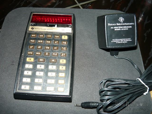 Kalkulator TEXAS INSTRUMENTS SR-50A, iz leta 1975