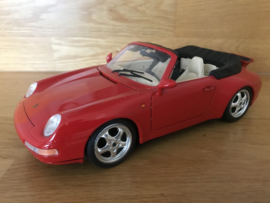 Porsche Carrera 911 Cabrio (993) 1:18