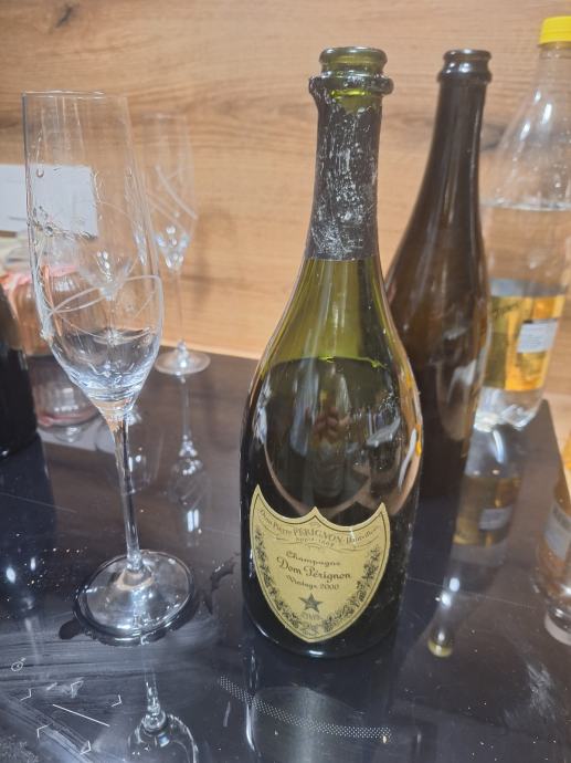 Steklenica Don perignon Milenium 2000