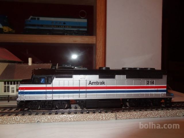 Bachman dizel lokomotiva PH40, AMTRAK