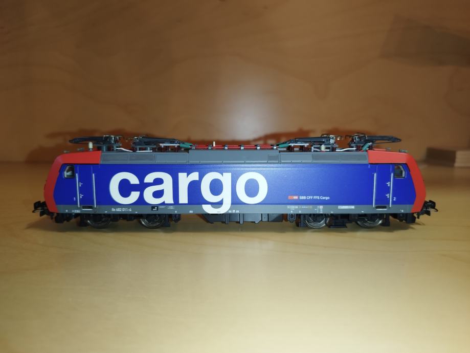 H0 Trix DC električna lokomotiva SBB Cargo 482-011