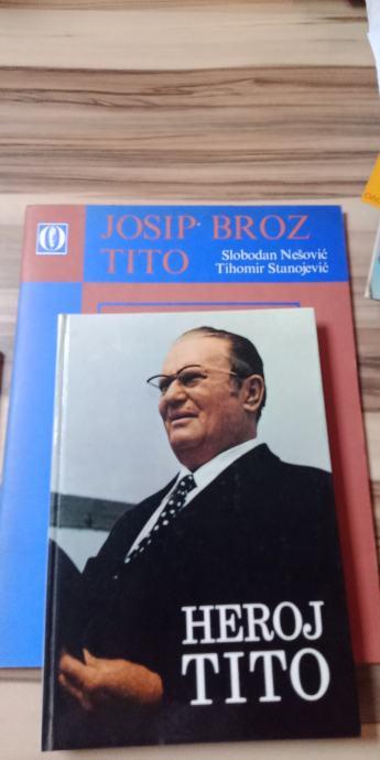 JOSIP BROZ TITO, VEČ KNJIG, DOPRSNI KIP