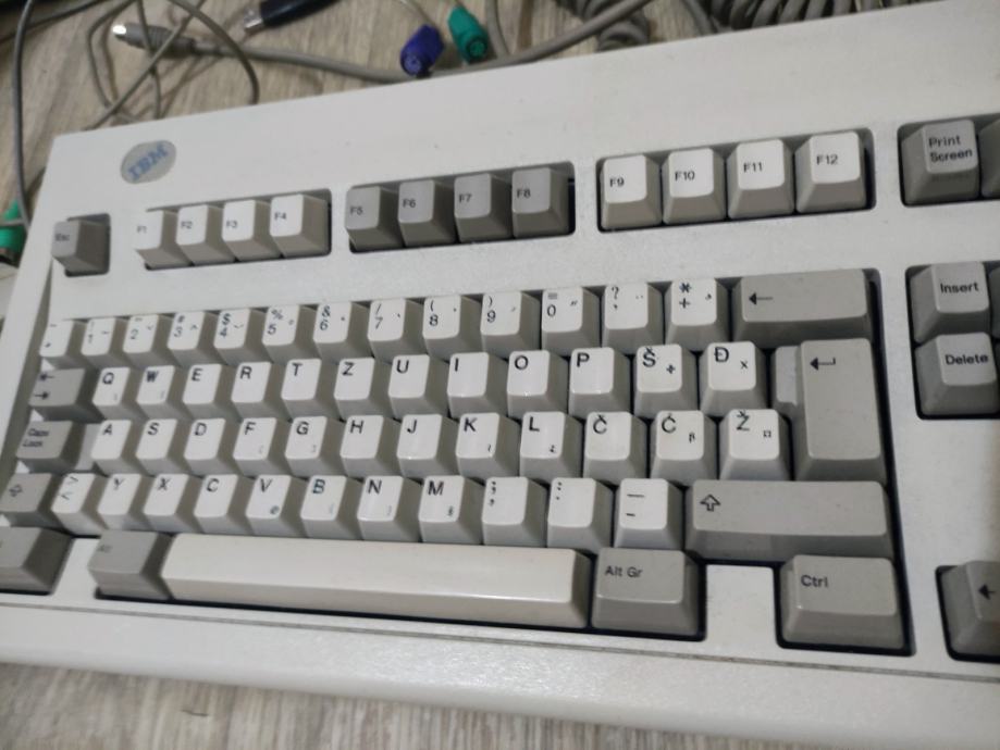 Tipkovnica IBM model M