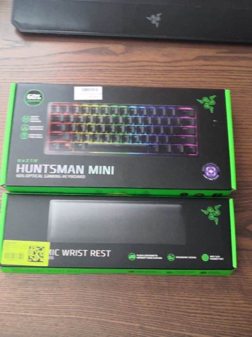 RAZER HUNTSMAN MINI, CLICKY, SLO