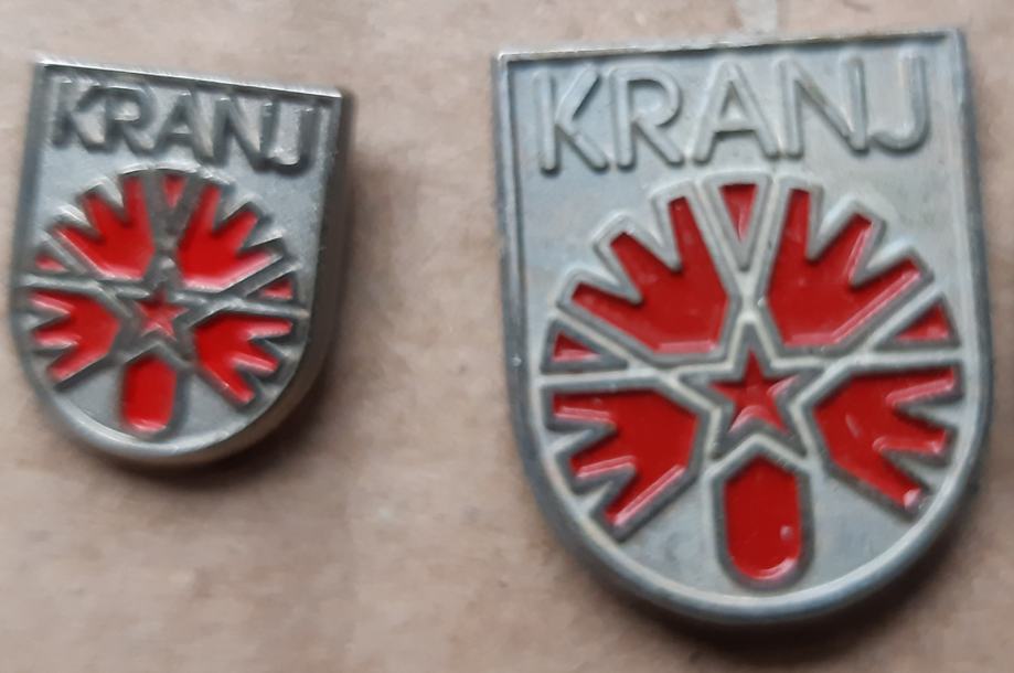 Znački KRANJ stari grb nagelj in zvezda slovenska mesta III.