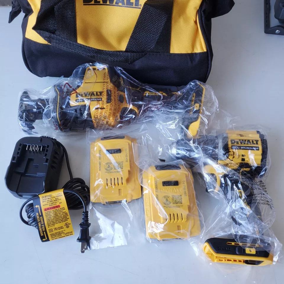 Dewalt Atomic Compact Series V Brushless Orodji Combo Kit